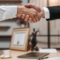 abogado especialista en derecho bancario